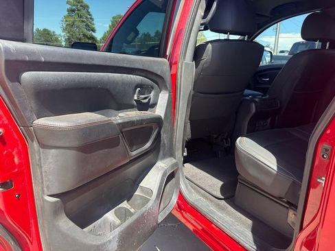 Used 2021 Nissan Titan PRO-4X AWD/4WD image 14