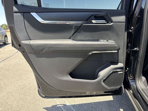 New 2026 GMC Acadia Elevation FWD image 23