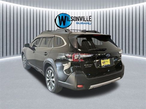 Used 2023 Subaru Outback Limited image 9