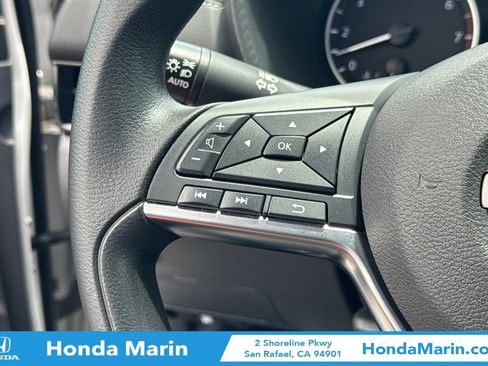 Used 2024 Nissan Sentra SV FWD image 29