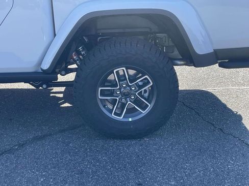 New 2026 Jeep Gladiator Mojave AWD/4WD image 11