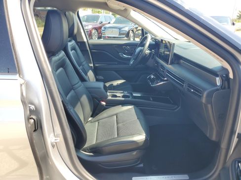 Certified 2023 Lincoln Corsair Reserve w/ Equipment Group 201A AWD/4WD image 9