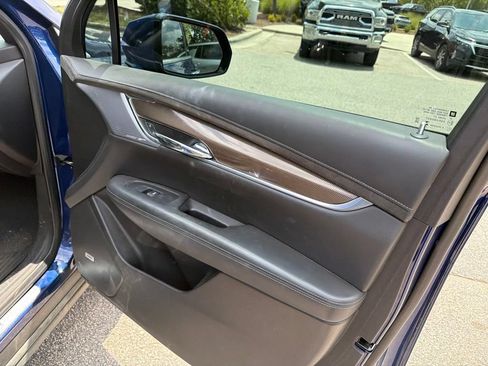 Used 2023 Cadillac XT6 Premium Luxury w/ Platinum Package AWD/4WD image 33