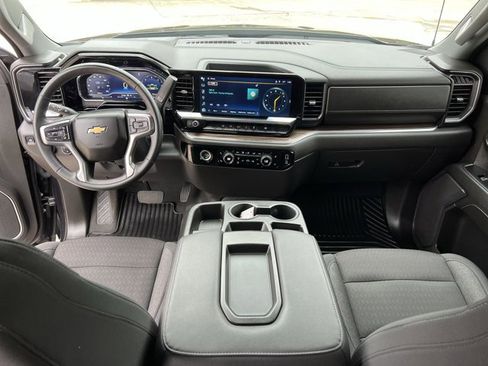 Used 2024 Chevrolet Silverado 1500 LT image 21