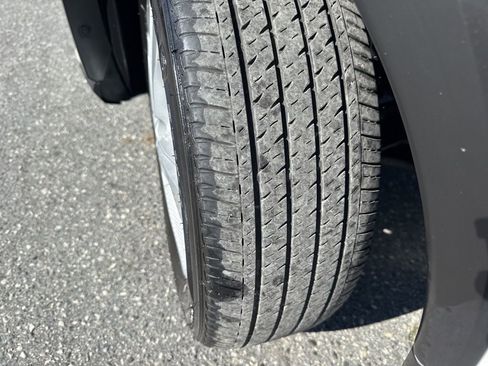 Used 2024 Nissan Kicks S image 27