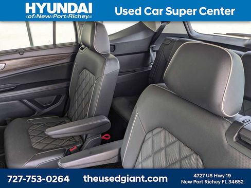 Used 2024 Volkswagen Atlas SEL Premium R-Line AWD/4WD image 21