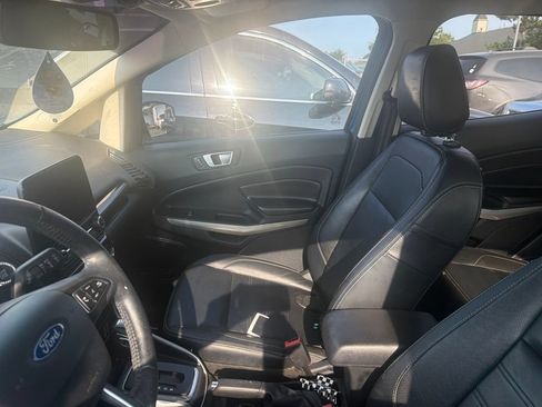 Used 2020 Ford EcoSport Titanium AWD/4WD image 12