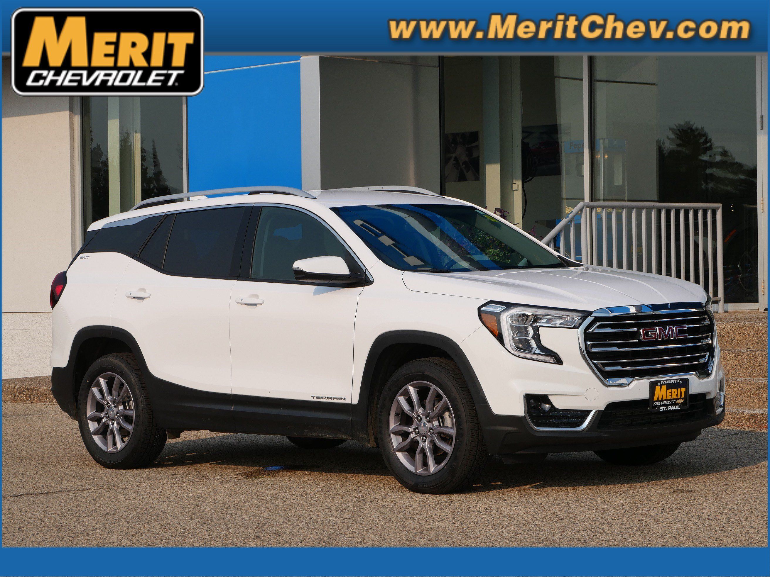 Certified 2024 GMC Terrain SLT AWD/4WD image 1