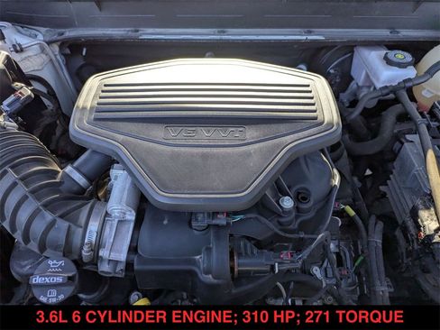 Used 2021 GMC Acadia SLE w/ Driver Convenience Package image 20