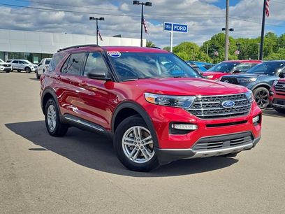 Certified 2023 Ford Explorer XLT w/ Equipment Group 202A