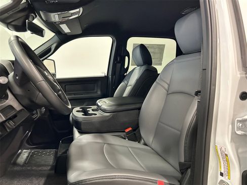 New 2026 RAM 3500 Tradesman image 15