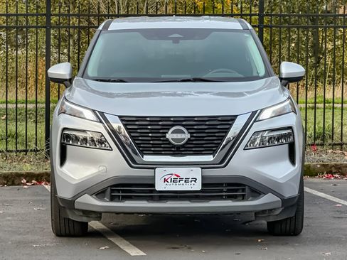 Used 2023 Nissan Rogue SV image 8