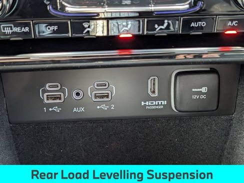 Used 2022 Jeep Grand Cherokee Limited w/ Trailer Tow Prep Group (B) RWD image 32