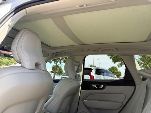 Certified 2024 Volvo XC60 T8 Plus w/ Protection Package Premier image 32