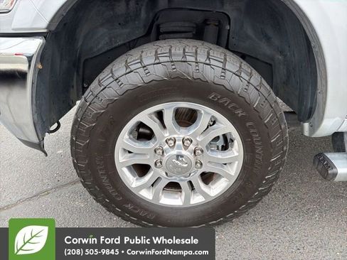 Used 2018 RAM 3500 Laramie image 9