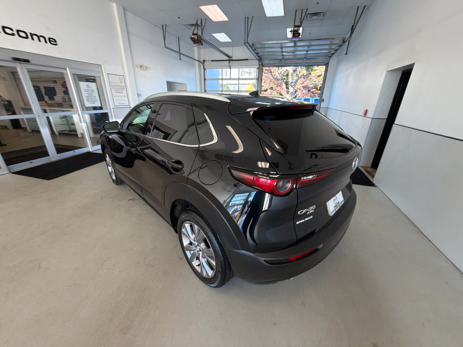 Used 2023 MAZDA CX-30 AWD 2.5 S w/ Premium Package image 6