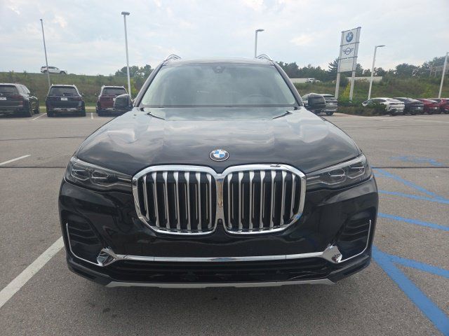 Used 2019 BMW X7 xDrive40i w/ Luxury Seating Package AWD/4WD image 2