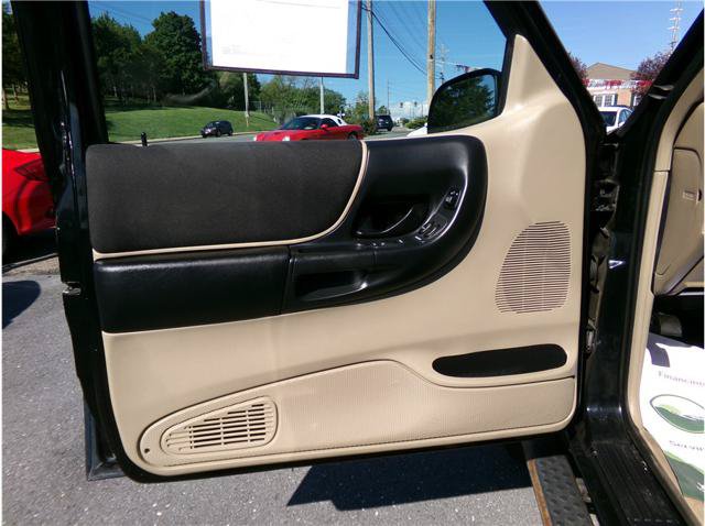 Used 2003 Ford Ranger 4x4 SuperCab image 3