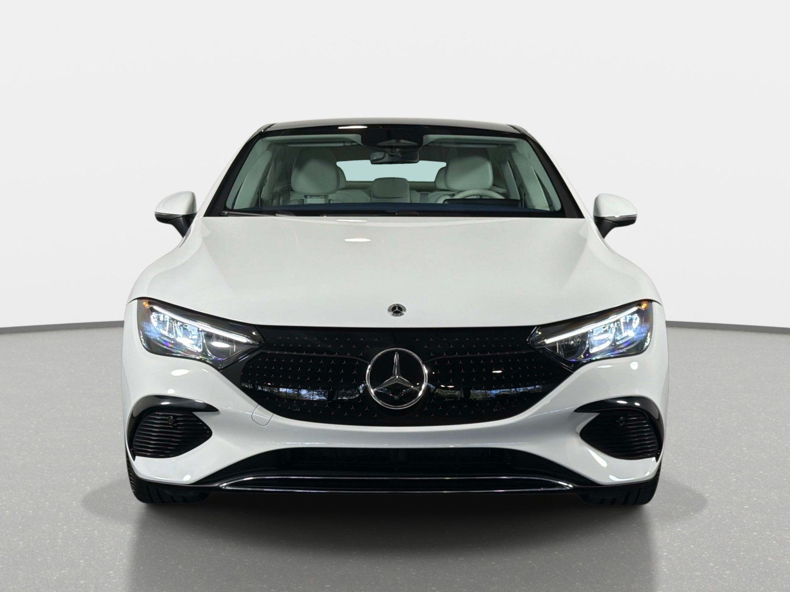 Used 2026 Mercedes-Benz EQE 320+ Sedan image 8