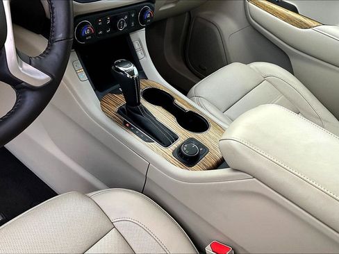 Used 2017 GMC Acadia Denali w/ Technology Package image 20