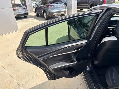 Used 2025 Toyota Camry SE FWD image 25