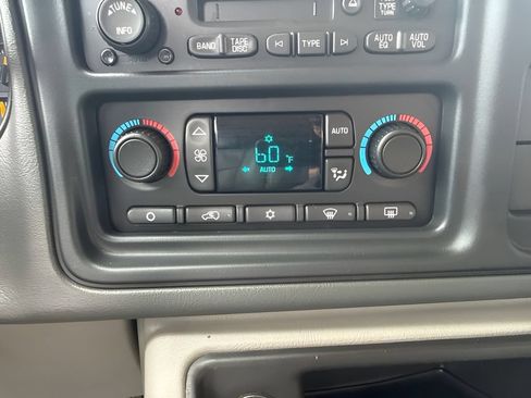 Used 2005 GMC Yukon XL SLT w/ SLT Preferred Equipment Group RWD image 20