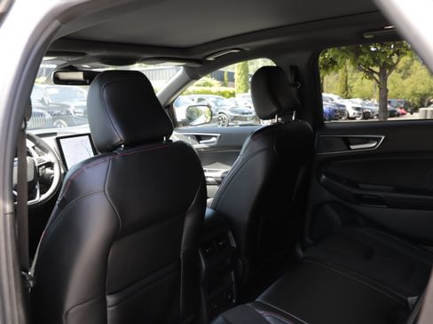 Used 2024 Ford Edge ST w/ Equipment Group 401A AWD/4WD image 15