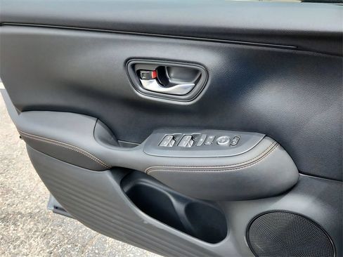 New 2026 Honda HR-V Sport image 9