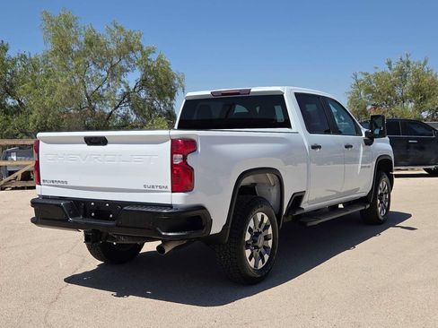 Used 2024 Chevrolet Silverado 2500 Custom w/ Custom Value Package AWD/4WD image 8