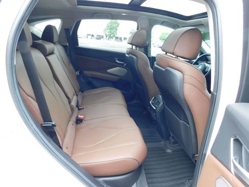 Used 2025 Acura RDX SH-AWD w/ Advance Package image 5