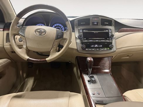 Used 2012 Toyota Avalon Limited FWD image 11
