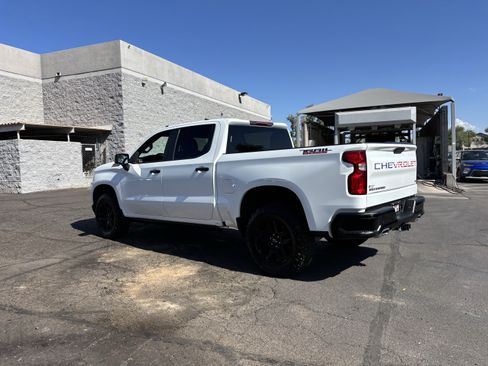 Used 2022 Chevrolet Silverado 1500 LT Trail Boss w/ Safety Package AWD/4WD image 4