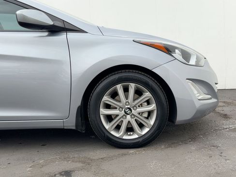 Used 2015 Hyundai Elantra SE w/ Option Group 02 image 9