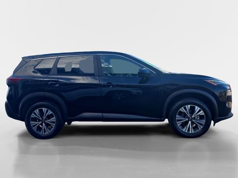 Used 2023 Nissan Rogue SV image 6