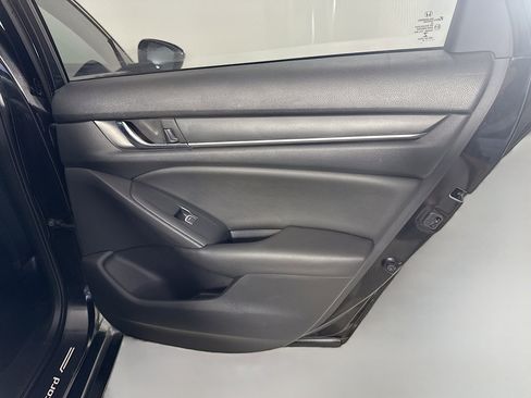 Used 2019 Honda Accord Sport image 28