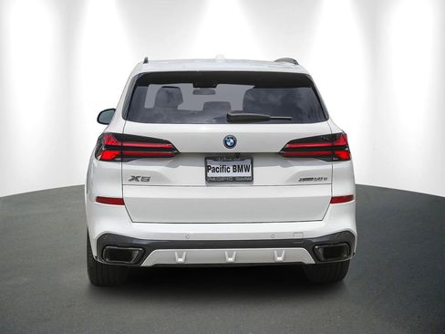 Certified 2024 BMW X5 xDrive50e w/ M Sport Package AWD/4WD image 5