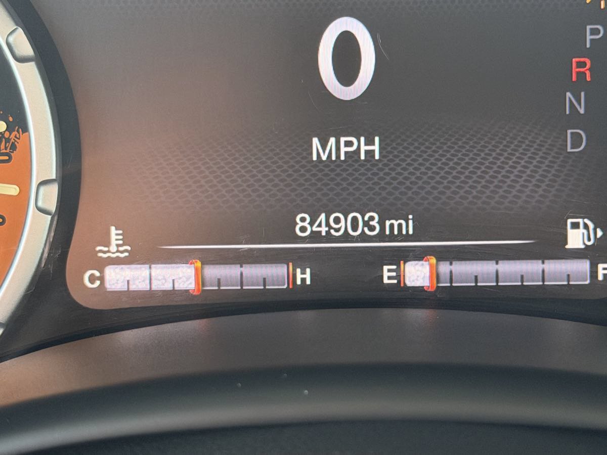 Used 2017 Jeep Renegade Altitude FWD image 27