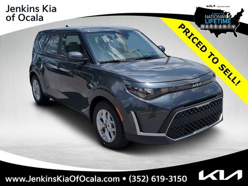 New 2025 Kia Soul LX image 1