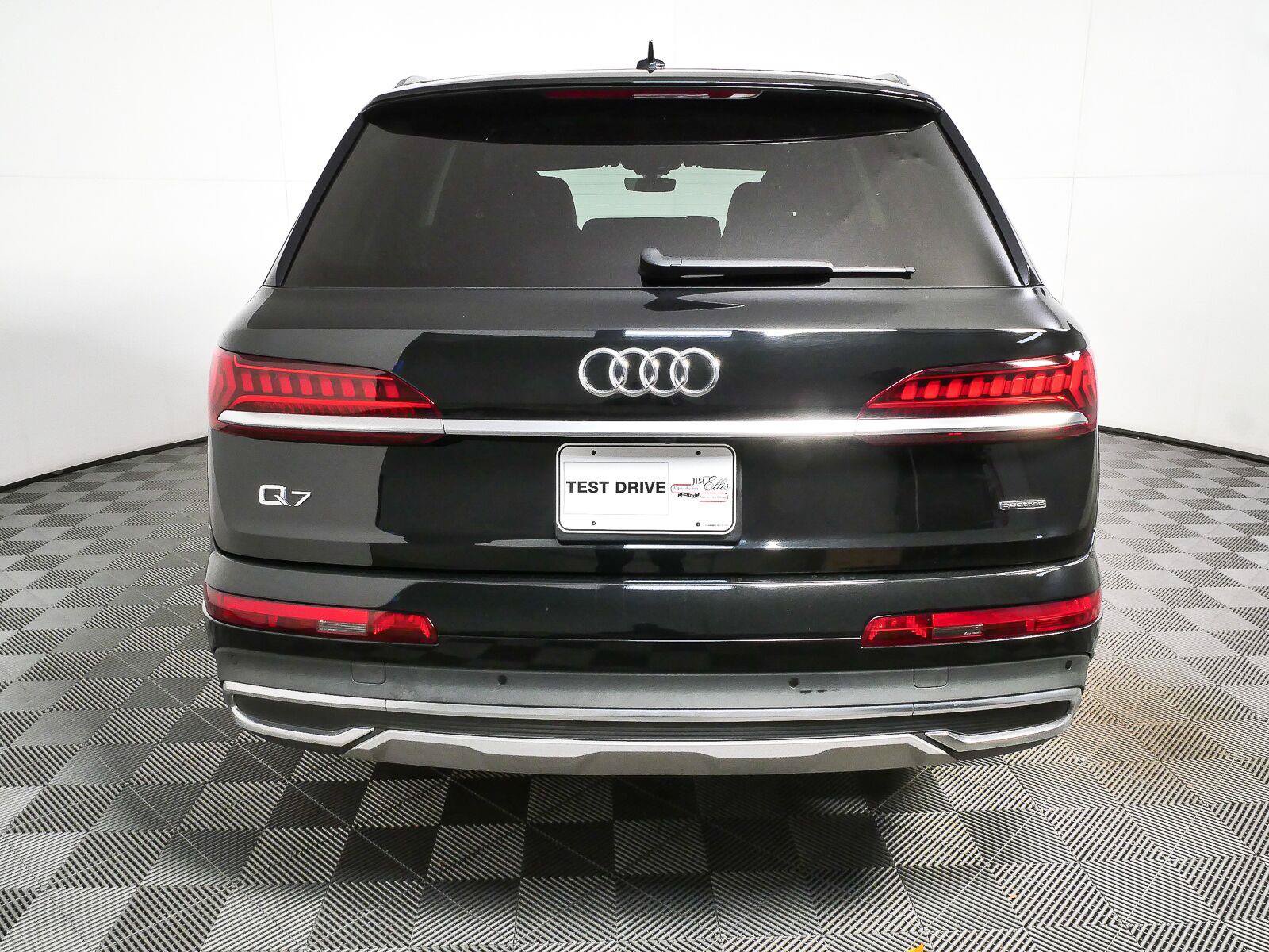 Used 2023 Audi Q7 2.0T Premium Plus w/ Premium Plus Package AWD/4WD image 35