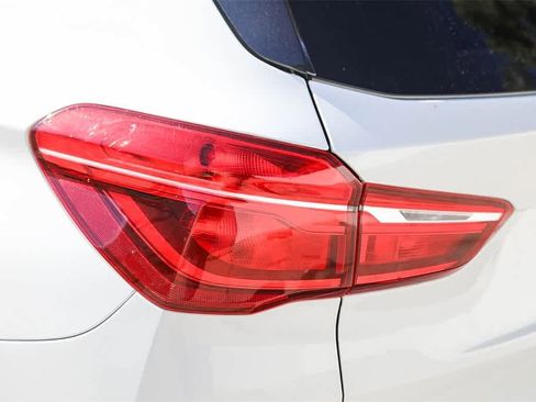 Used 2018 BMW X1 xDrive28i image 10