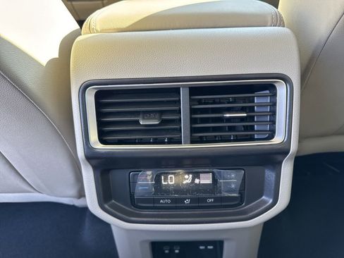 New 2026 Volkswagen Atlas SE FWD image 14
