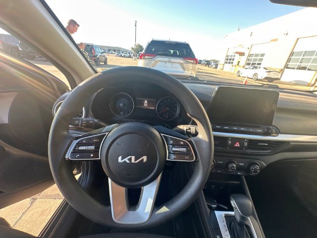 Used 2024 Kia Forte LXS FWD image 8