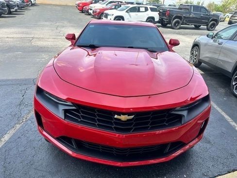 Used 2021 Chevrolet Camaro LT image 4