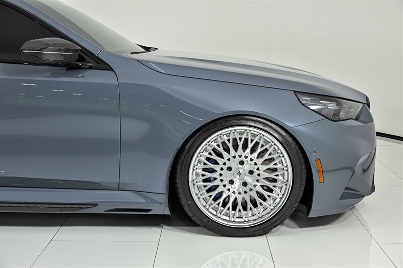 Used 2026 BMW M5 Touring AWD/4WD image 21