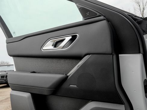 Used 2026 Land Rover Range Rover Velar S image 11