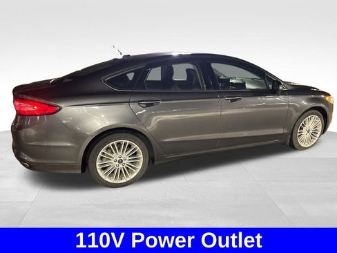 Used 2016 Ford Fusion SE w/ Equipment Group 202A image 11