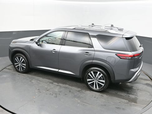 Used 2023 Nissan Pathfinder Platinum w/ Cargo Package image 34