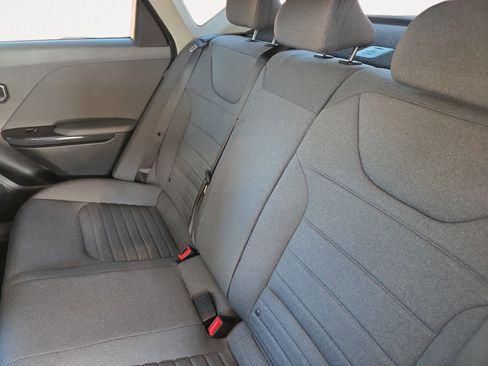 Certified 2025 Kia K4 EX image 22