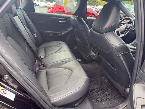Used 2019 Toyota Avalon XLE w/ Moonroof Package FWD image 7