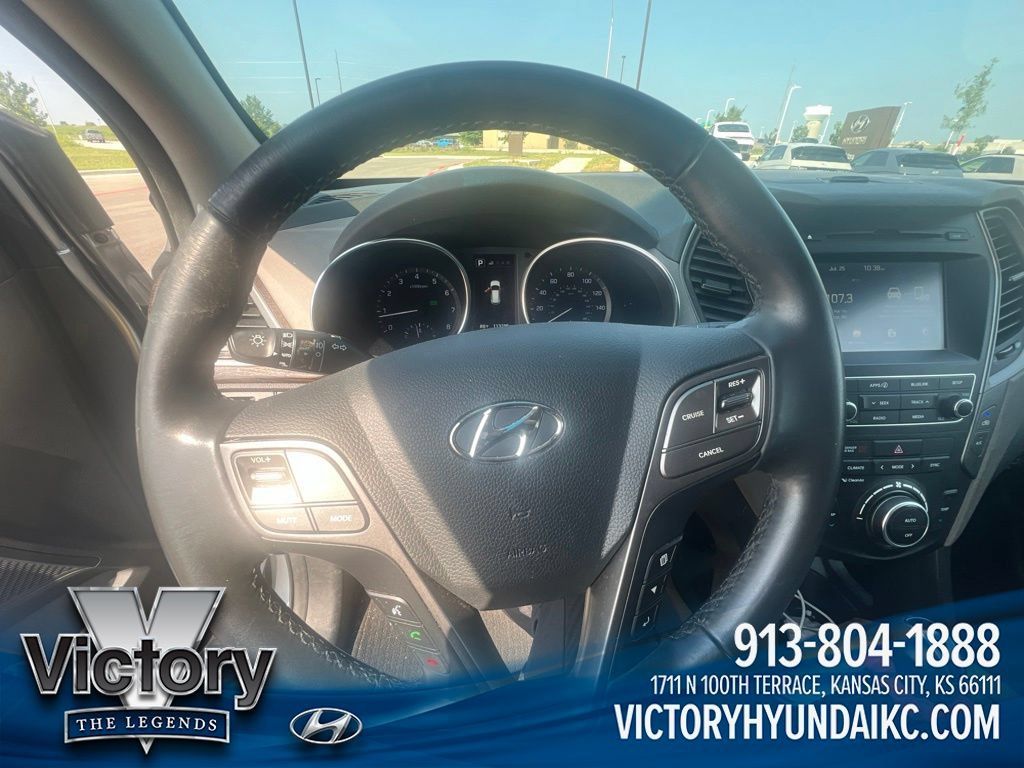 Used 2017 Hyundai Santa Fe Sport FWD image 10